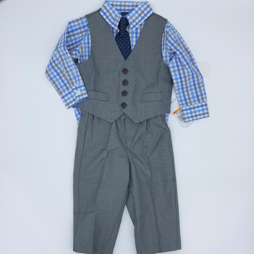 NWT Nautica 4 PCs Set Suit Size 12 Months